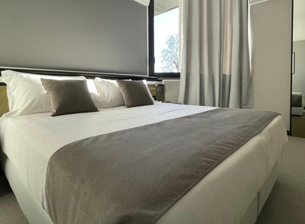Hotel Gardenia Fiera Cermenate المظهر الخارجي الصورة